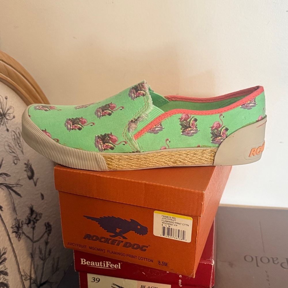 Rocket Dog Green Flamingo Canvas Slip-Ons